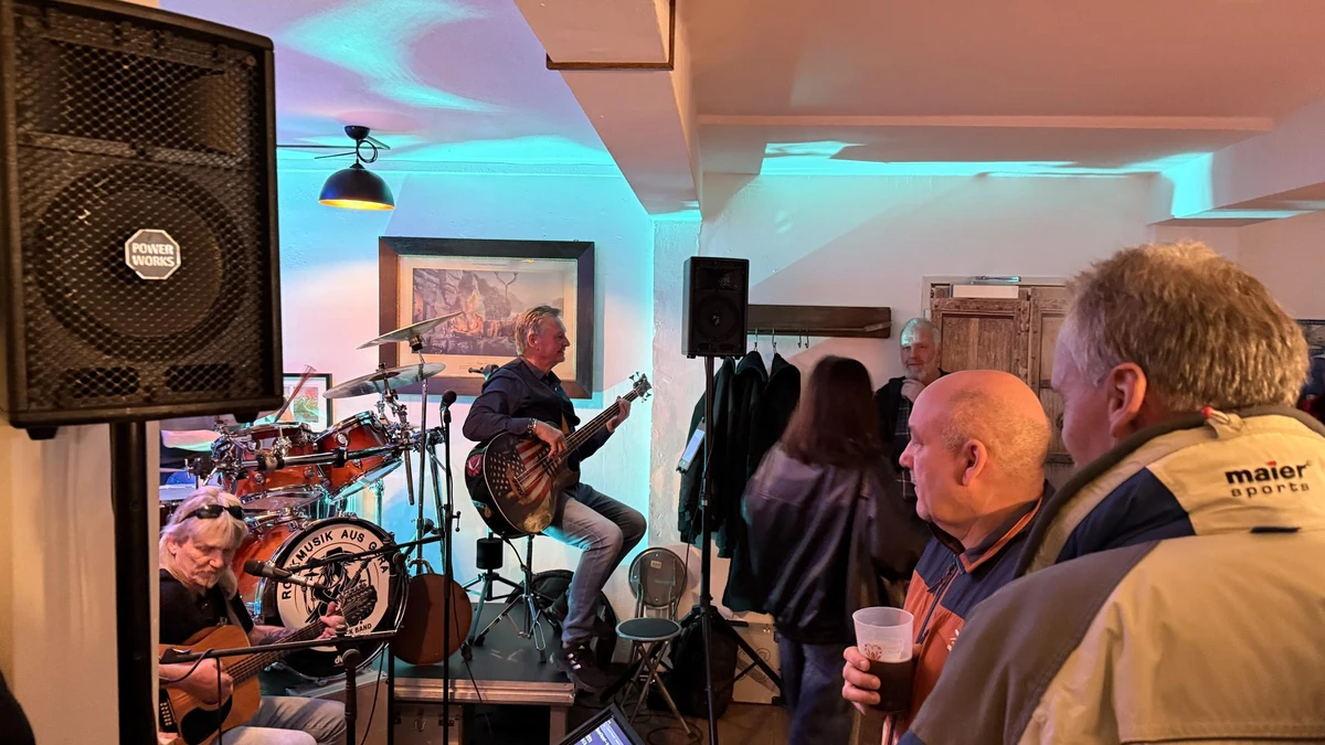 Im „Zapfhahn“ am Steinweg.